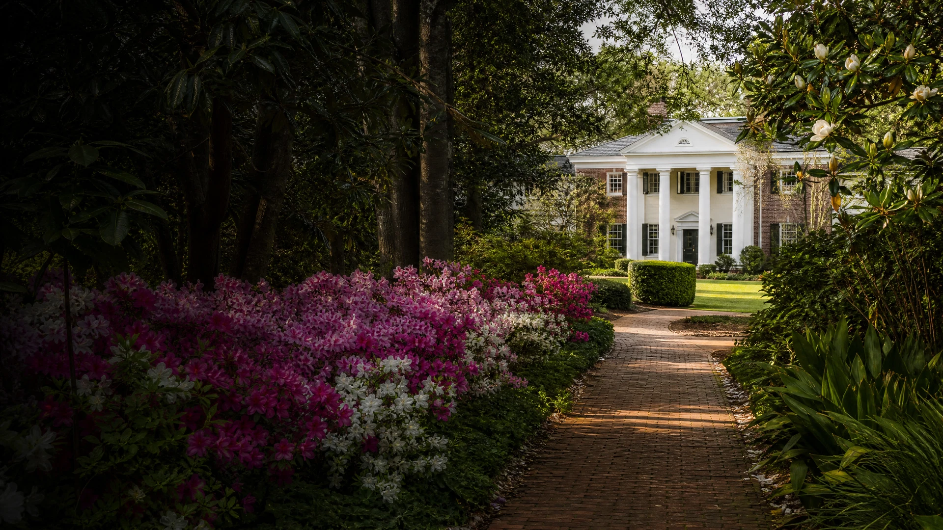 Bellingrath Gardens and Home — The Magic Christmas in Lights