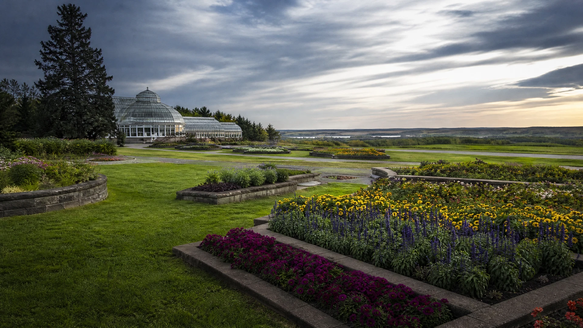 International Peace Garden — Conservatory